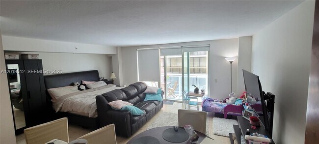 Foto del edificio - 9499 Collins Ave