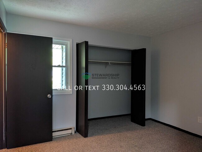 Building Photo - 235 Engadine Ct