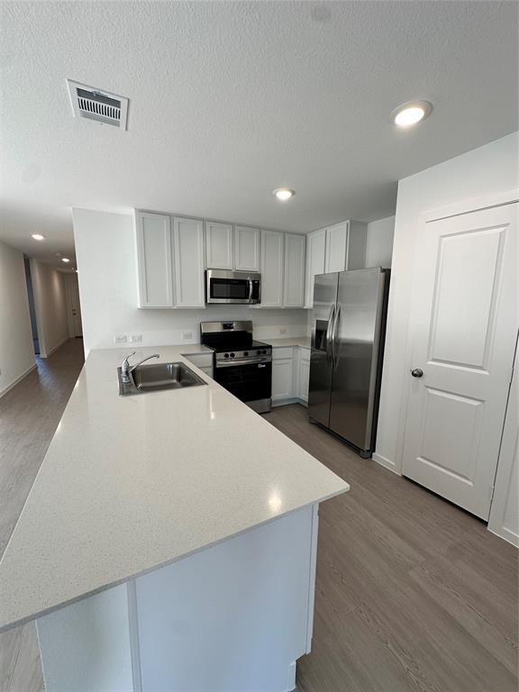 Foto del edificio - 448 Shoreview Dr
