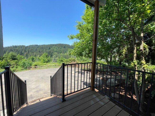 Foto del edificio - 27 Acres of Private Valley Remodeled Home In Damascus 3Bd/3Ba with Basement!!! Beautiful Deck wit...