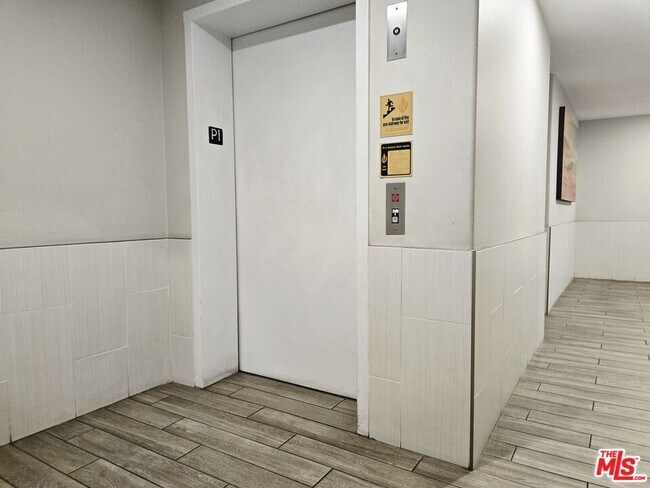 Foto del edificio - 14415 Benefit St