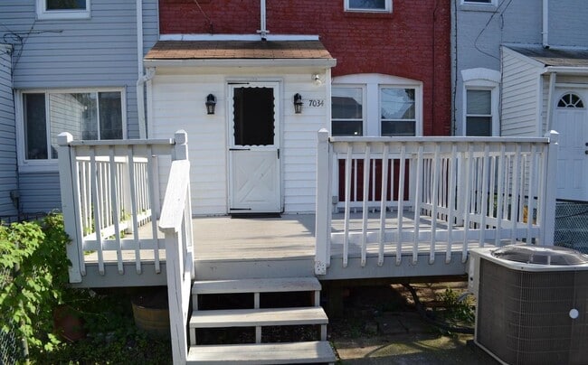 Building Photo - 7034 Dunbar Rd