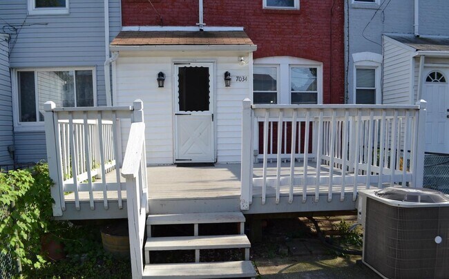 Foto del edificio - 7034 Dunbar Rd