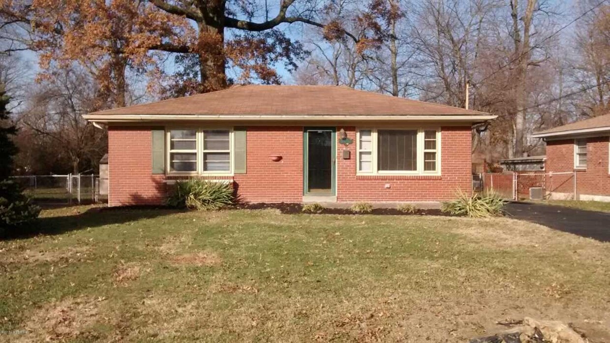 Building Photo - 4438 Lynnview Dr