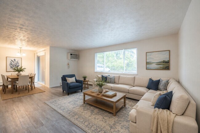 Foto del edificio - Webster Manor Apartment Homes