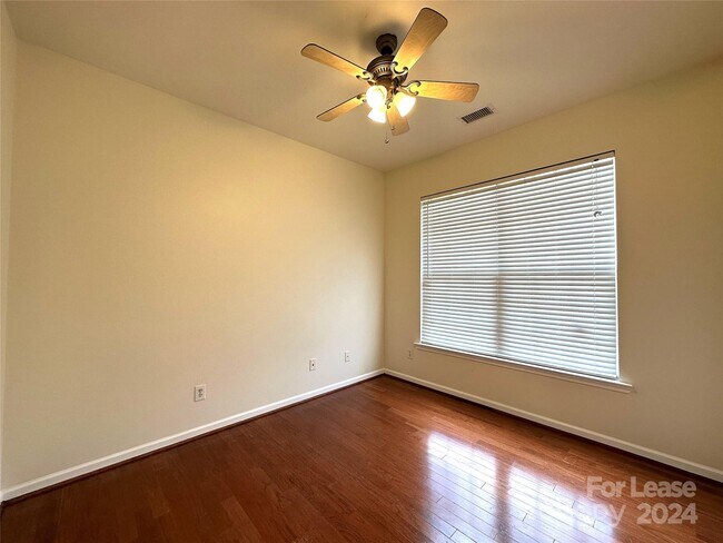 Foto del edificio - 2005 Arbor Crest Ct