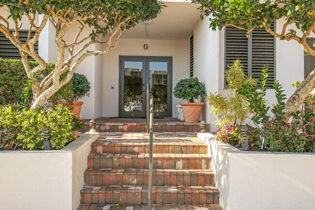 Foto del edificio - 2687 N Ocean Blvd