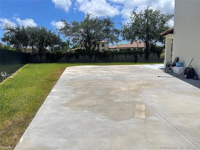 Foto del edificio - 4 br, 3.5 bath House - 107 SE 22nd Ter