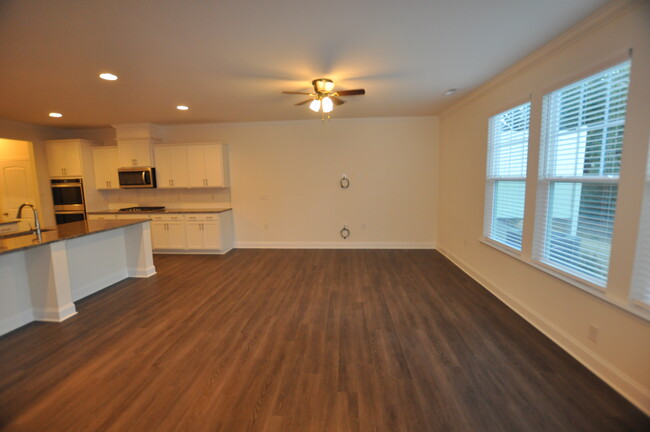 Building Photo - 525 Wayland Grove Ln