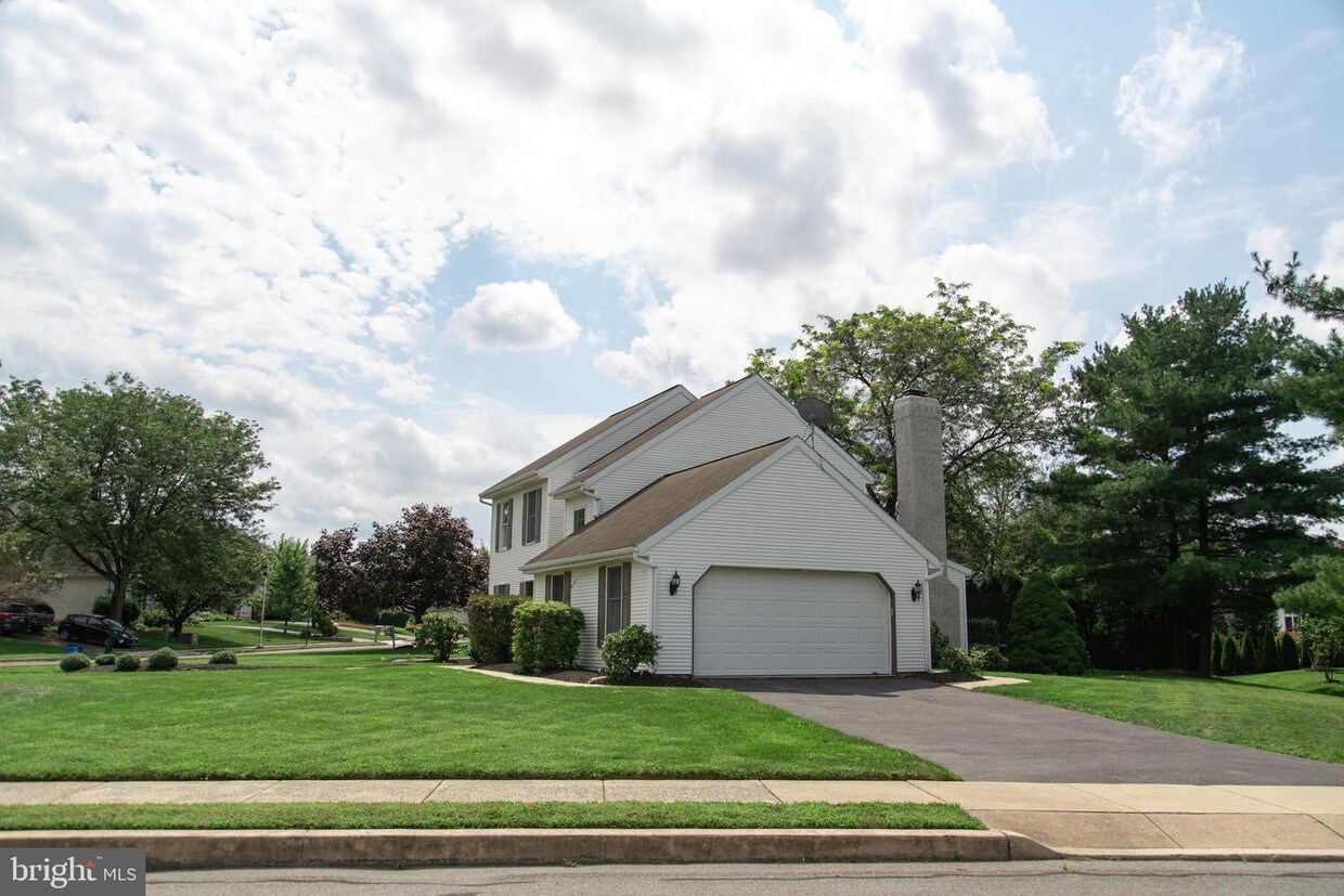 Primary Photo - 501 Heritage Dr