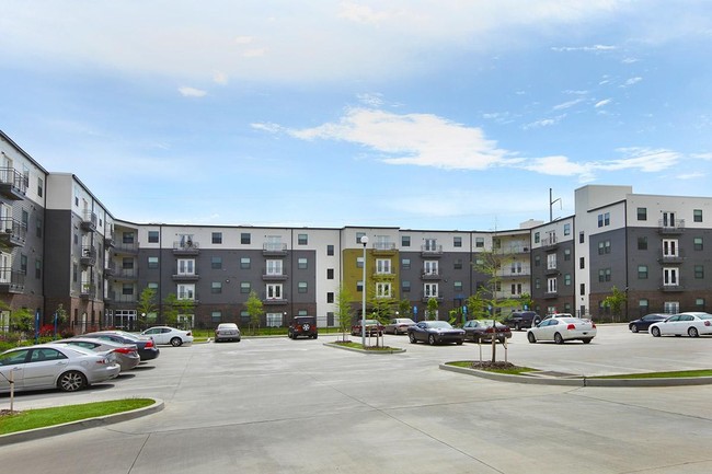 Foto del edificio - The Elysian Apartment Homes