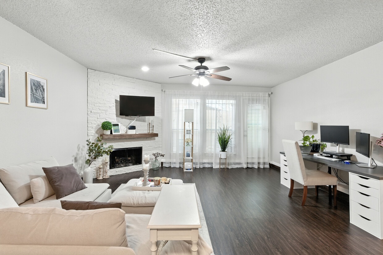 Foto principal - 2277 S Kirkwood Rd