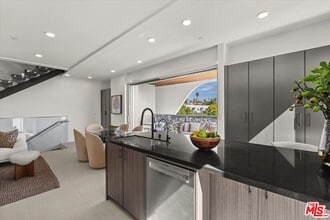 Building Photo - 1257 N Sweetzer Ave