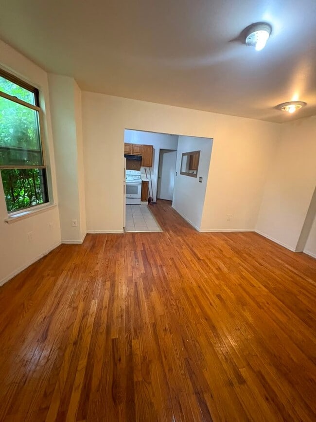 Photo - 10 Mooney Pl (Yonkers, NY) Apartment