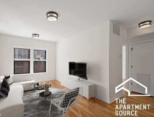 Foto principal - 2205 W Eastwood Ave