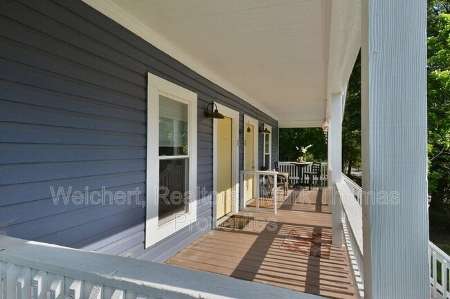 Photo - 1030 Cornell St Apartment