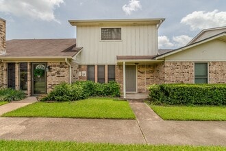 Building Photo - 6606 Lexington Dr