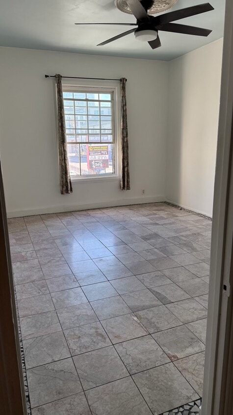 Foto principal - 3109 W 6th St