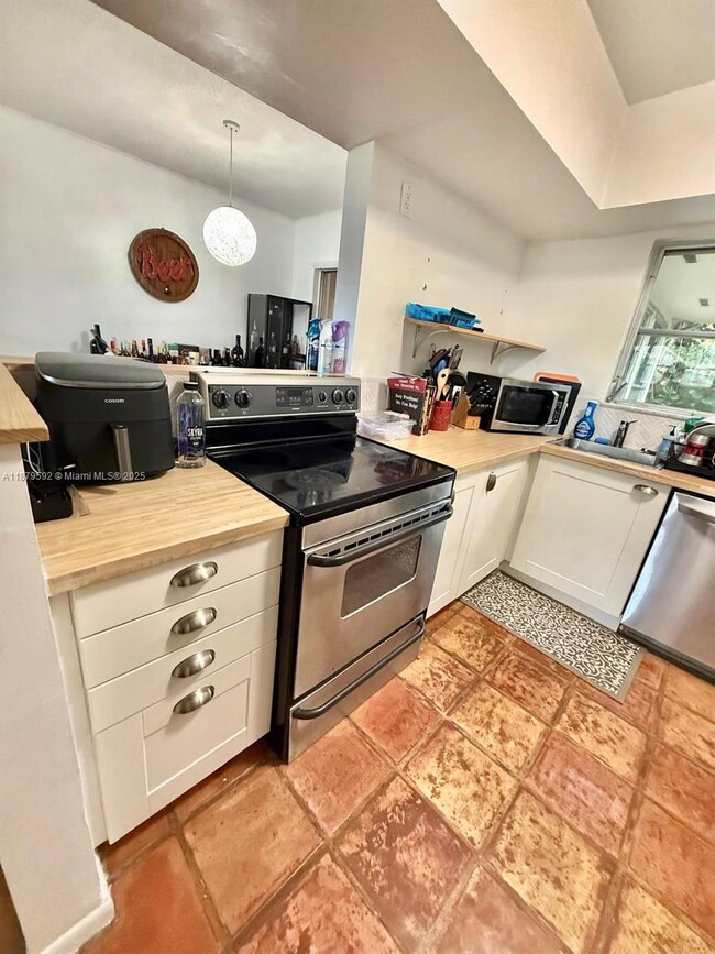 Foto del edificio - 14901 SW 4th St