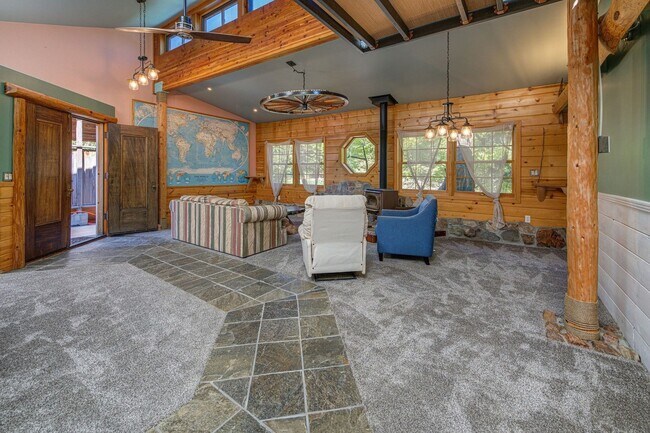 Building Photo - 14674 Tanyard Hill Rd