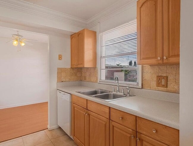 Foto del edificio - 4 Golfs Edge