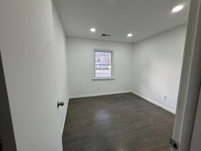 Foto del edificio - 264 Middlesex Ave