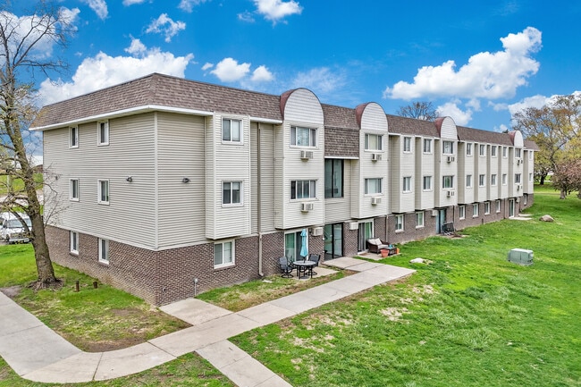 Building Photo - Douglas Park Apartments