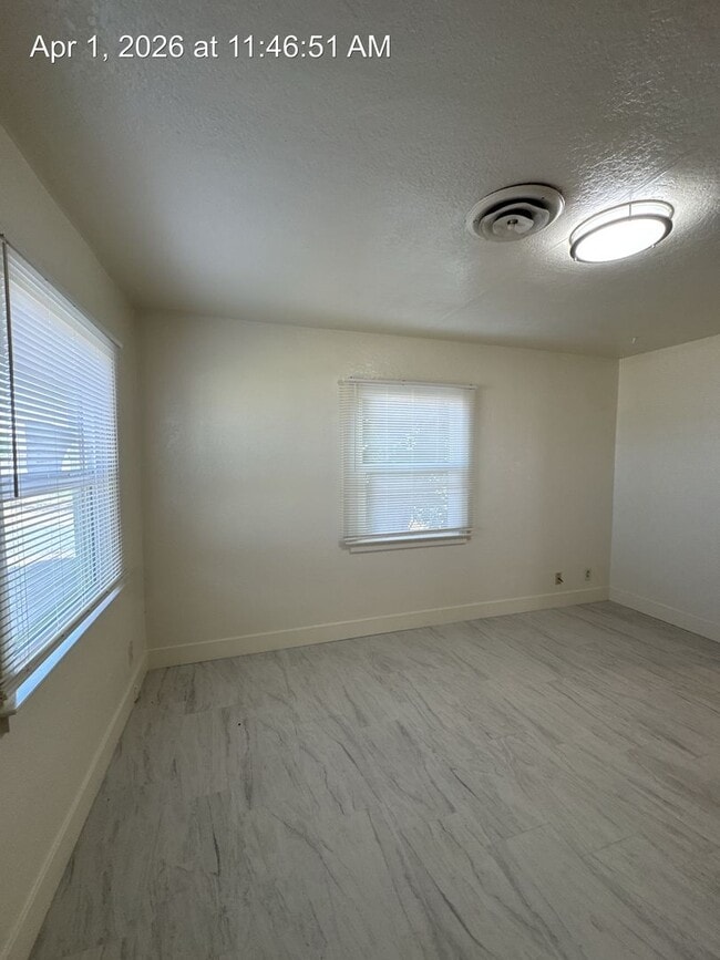 Foto del edificio - Country Home Available Now!!