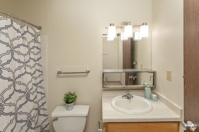 1BR, 1BA - 570 - 1,210SF - Stonehouse Square Apartments