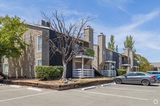 Building Photo - Avalon of Lawton