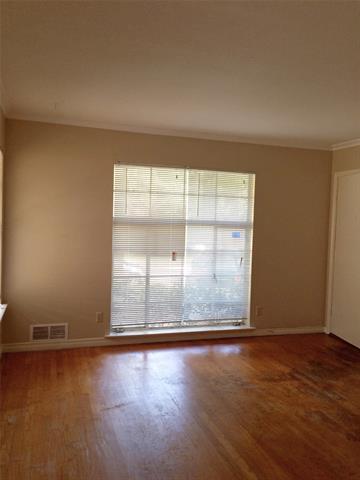 Foto del edificio - 6536 Ravendale Ln