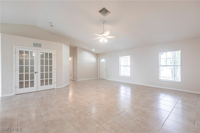 Foto del edificio - 2121 NW 18th Pl