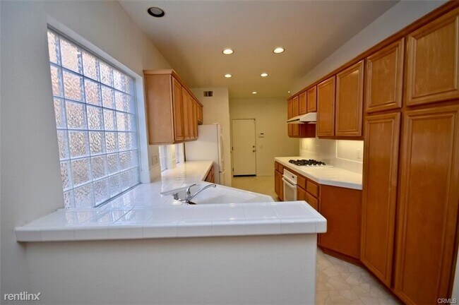 Building Photo - 4 br, 2.5 bath House - 749 Paseo Westpark