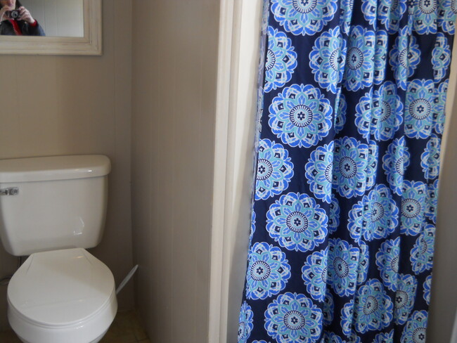 bathroom - 3859 Grace Terrace Dr