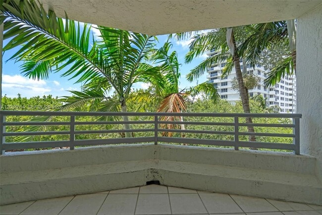 Foto del edificio - 1401 Bay Rd