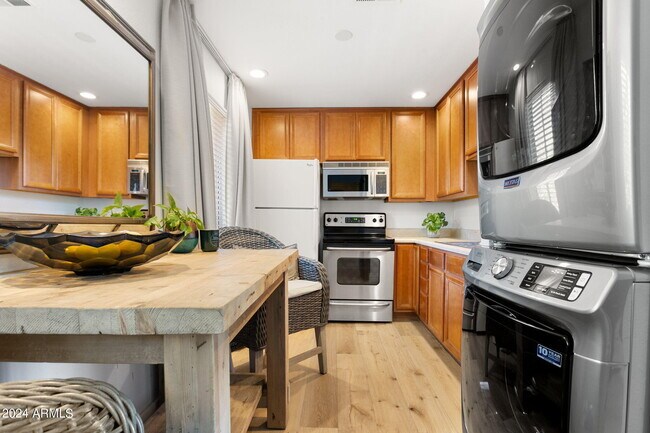 Foto del edificio - 4354 N 82nd St