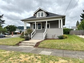 Building Photo - 153 SE 84th Ave