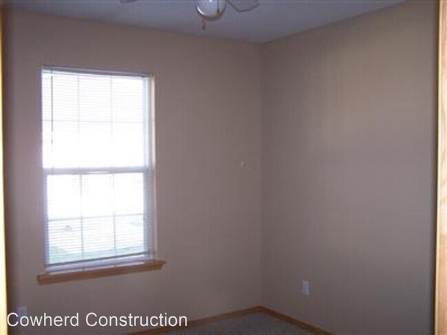 Foto del edificio - 3 br, 2 bath House - 751 W Juniper