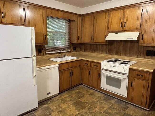 Foto del edificio - 347 Lake Ct Dr