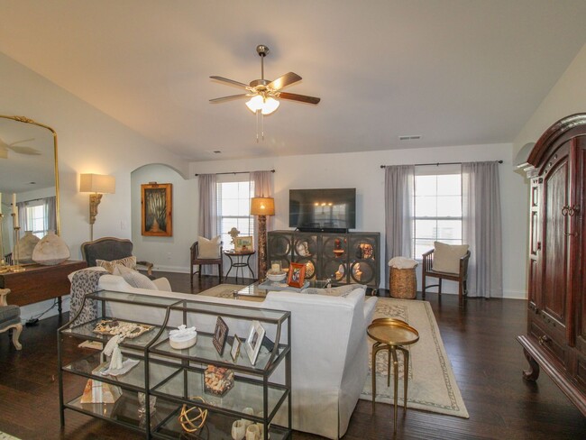Building Photo - New Rental in Summit Lakes in Athens City!