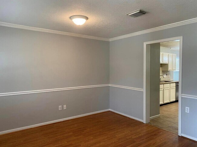 Foto del edificio - 18615 Artesian Way