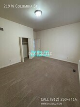 Building Photo - 219 W Columbia St