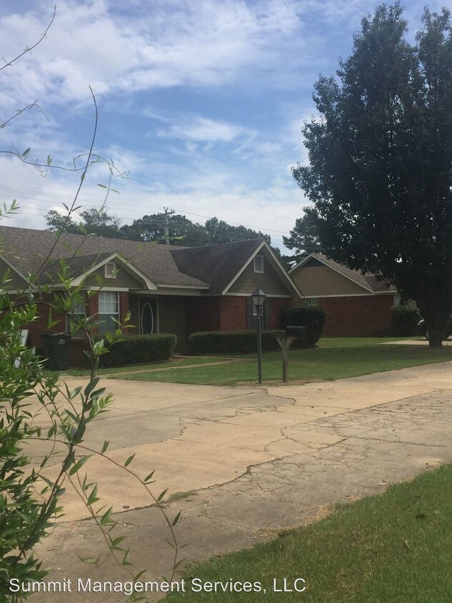 Primary Photo - 2 br, 2 bath House - 205 Ridgeway Cove