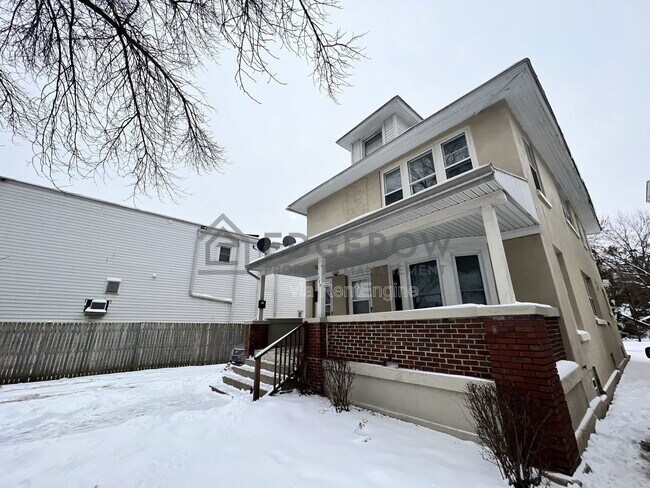 Foto del edificio - 719 Stocking Ave NW