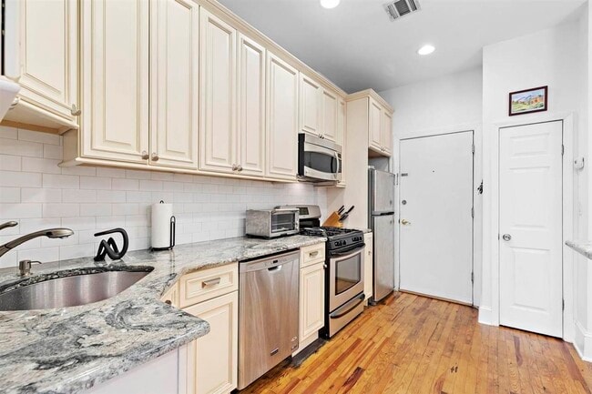 Foto del edificio - 910 Willow Ave