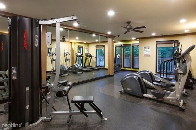 Foto del edificio - 1 br, 1 bath Apartment - 8 Cumberland Way SE