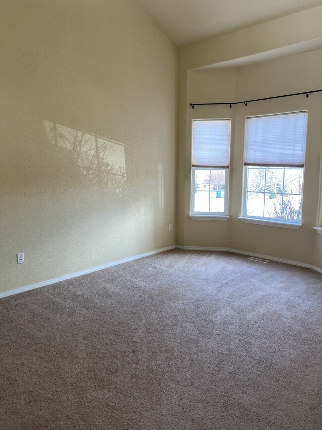 Building Photo - 3 bedroom - Desert Varnish