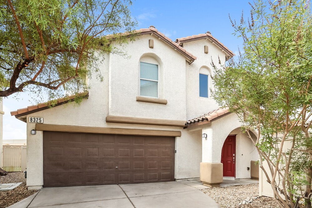 Foto principal - 8325 New Leaf Ave