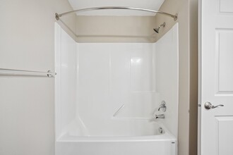 The River Bathroom - Stevens Creek Apartments