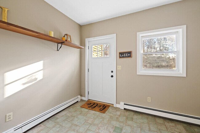 Foto del edificio - 31 Moulton Ave